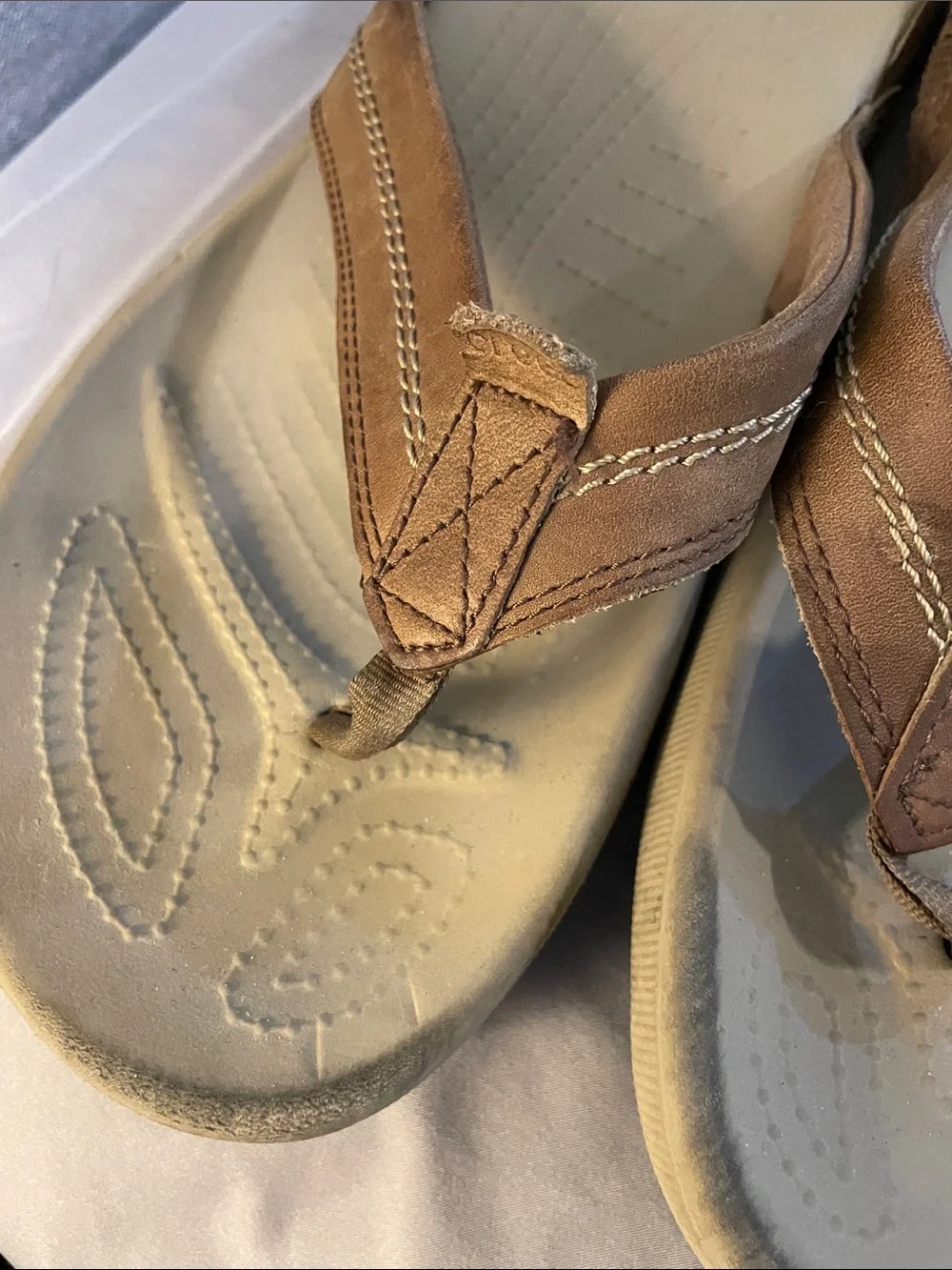 Croc flip flops Men’s size 12